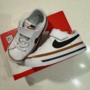 Court Legacy Nike Toddler Sneakers • 6C